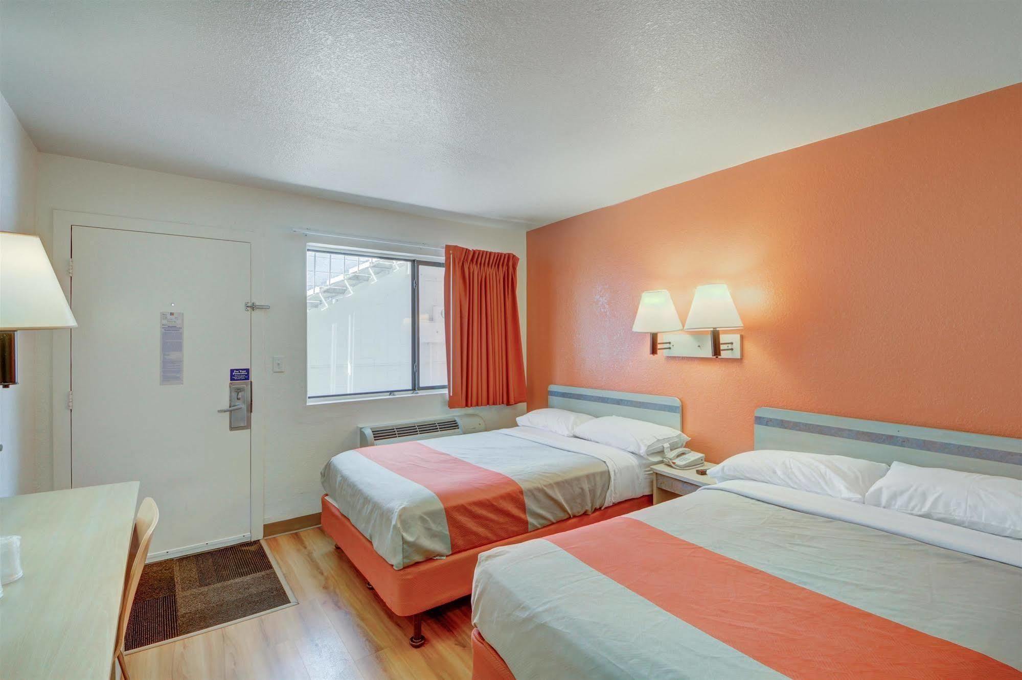 Motel 6 - Oklahoma City Airport المظهر الخارجي الصورة